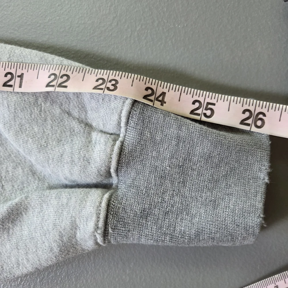 AEO Graphic Fleece Crewneck Sweatshirt Gray Pink Size XS - Picture 13 of 15